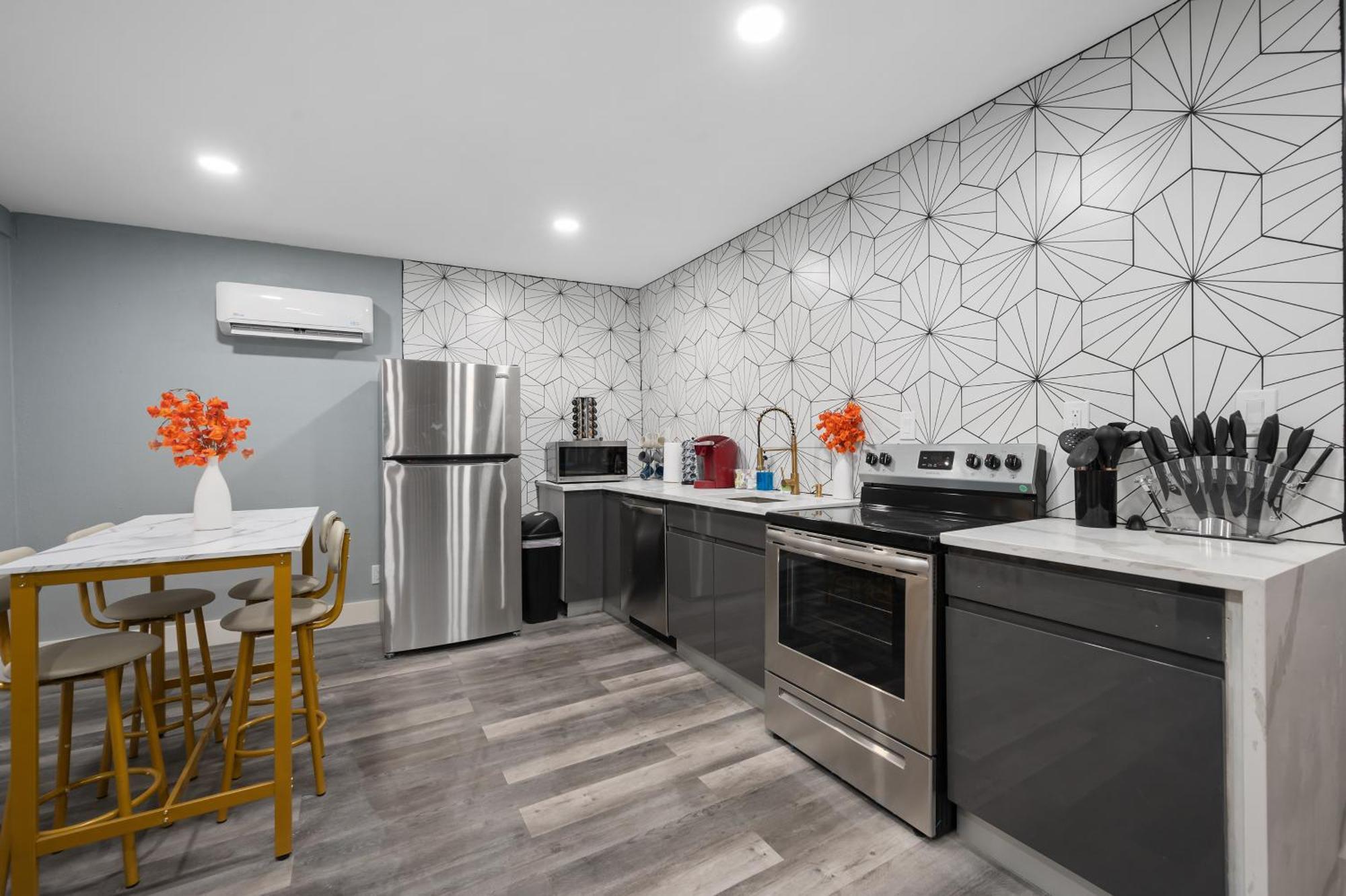 Elegant 2Br Apt Near Med Center With Free Park Houston Extérieur photo