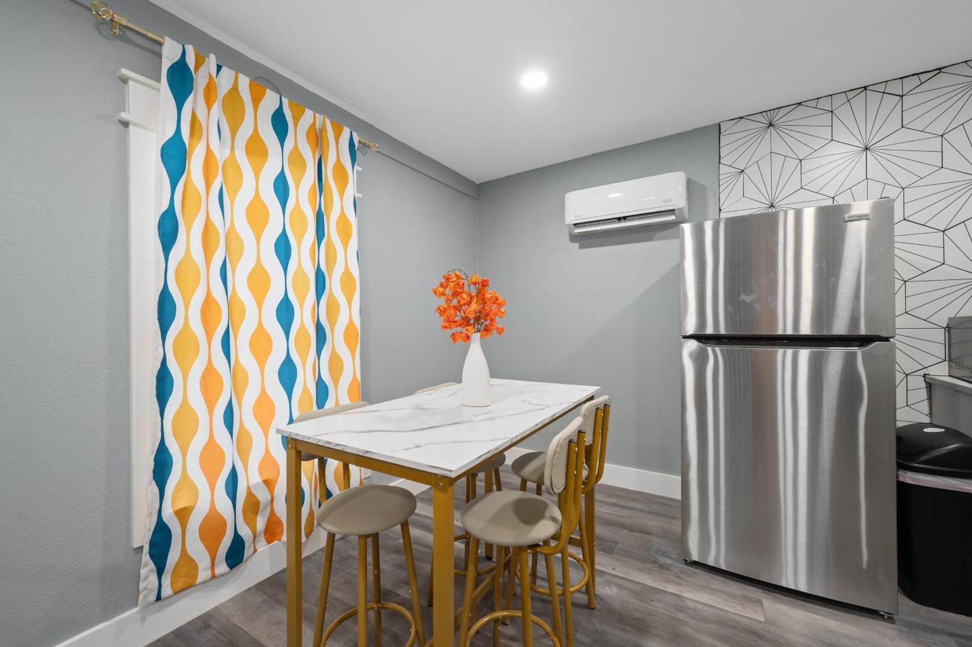 Elegant 2Br Apt Near Med Center With Free Park Houston Extérieur photo